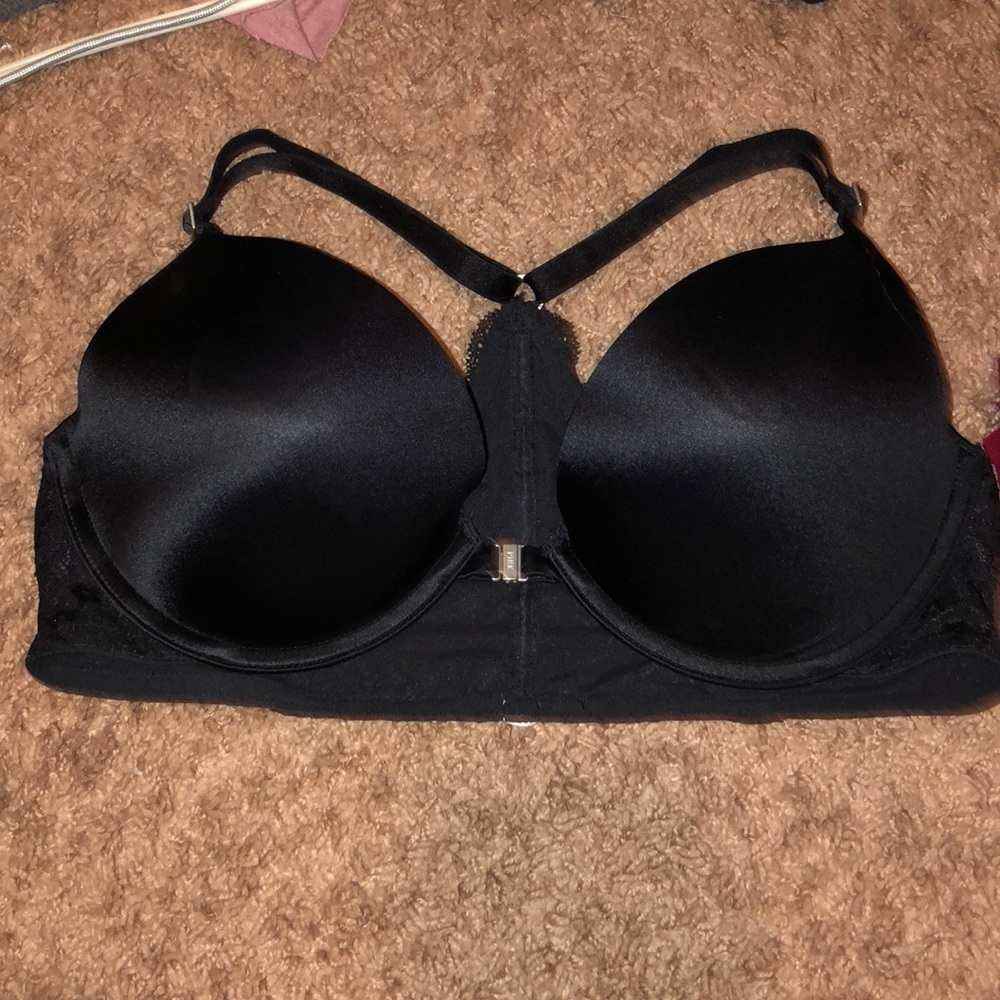 VS black pink bra